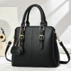 Bolso de la madre atmosférica versátil bolso de mano explosivo bolso de la mujer otoño-invierno 2025 moda de mediana edad de un hombro bolsa crossbody Application Scenario